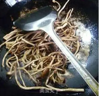 Make Tea mushrooms burn old tofu step 5