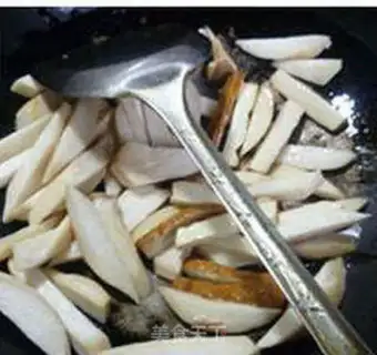 Make Dry-dry apricot mushrooms step 6