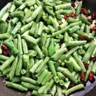 Make Garlic beans step 4
