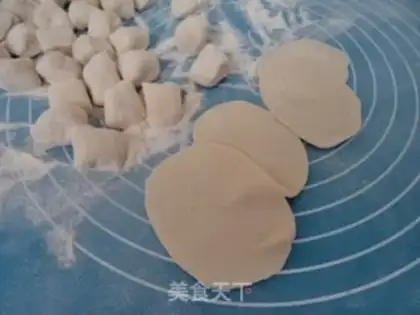 Make Celery, pork dumplings step 6