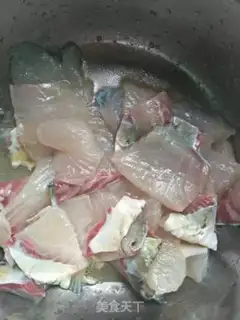 Make Fish onions step 0