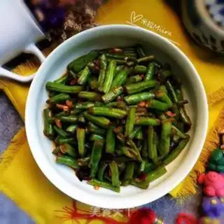 Make Garlic beans step 7