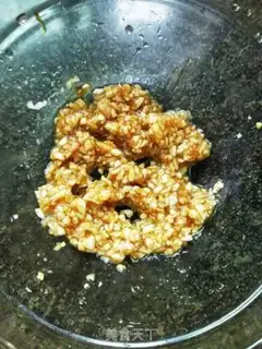 Make Garlic steam medicine step 1