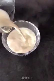 Make Sakura milk tea step 9