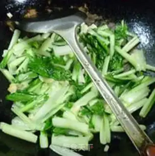 Make Garlic cabbage step 8