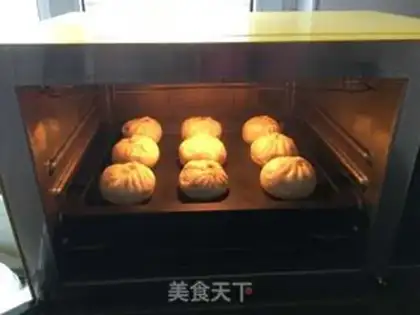 Make Roast egg buns step 13