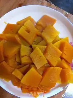 Make Yellow rose roll step 0