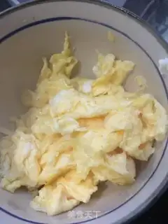 Make Wild onion fried eggs step 8