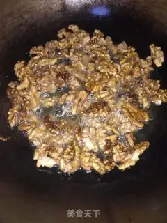 Make Sugar walnuts step 2