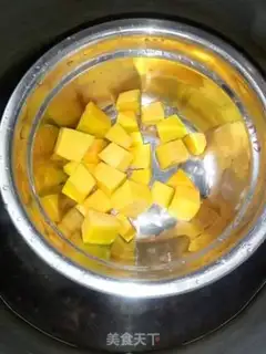 Make Pumpkin double rolls step 0