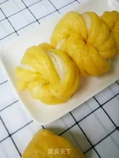 Make Pumpkin double rolls step 12