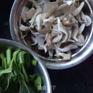Make Pelican mushrooms step 1