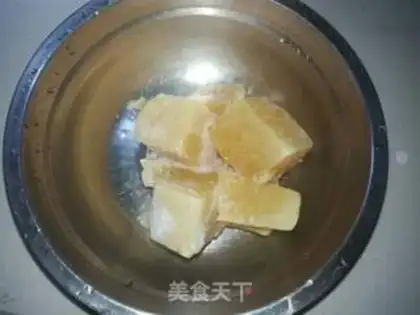 Make Spicy cabbage, frozen tofu step 1