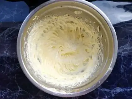 Make Rose cookies step 3
