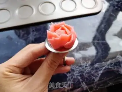 Make Rose cookies step 8