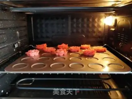 Make Rose cookies step 10