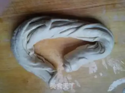 Make Hand grab cake step 5