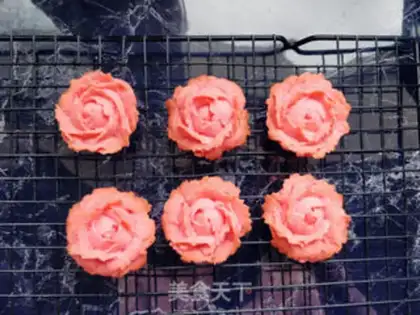 Make Rose cookies step 11