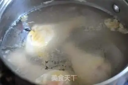 Make Red roast chicken leg step 0