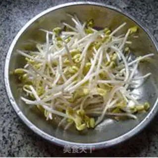 Make Garlic pasta sprouts step 0