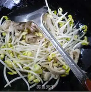 Make Garlic pasta sprouts step 5