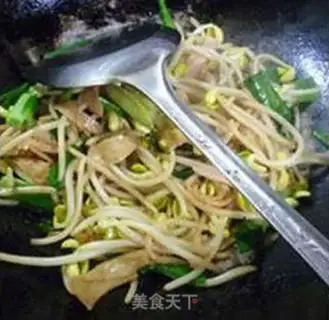 Make Garlic pasta sprouts step 8