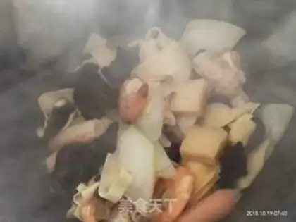 Make Spicy pot step 0