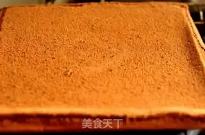 Make Black and white chocolate mousse cake step 0