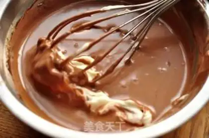 Make Black and white chocolate mousse cake step 9