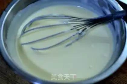 Make Black and white chocolate mousse cake step 11