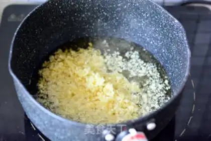 Make Garlic shrimp step 4