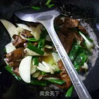 Make Garlic, white, tofu dry step 8