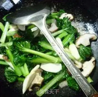 Make ♪ White mushrooms and scrambling ♪ step 8