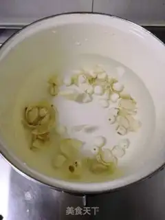 Make Lotus lily pumpkin soup step 2