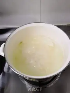Make Lotus lily pumpkin soup step 3