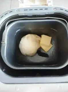Make Blueberry dry toast step 1