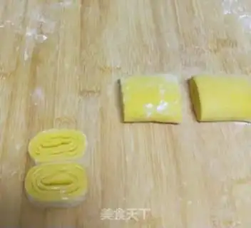 Make Pumpkin rolls step 7