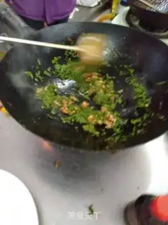 Make Garlic sauce step 1