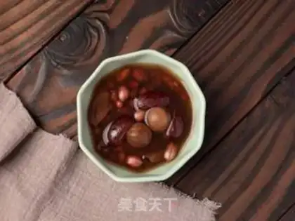 Make Four red rice congee step 4