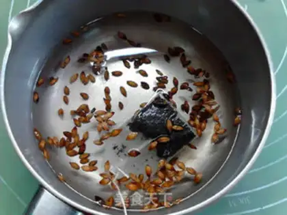 Make Milk powdered barley tea step 1