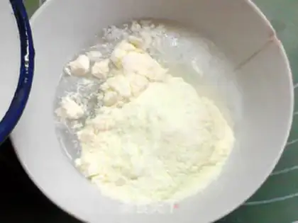 Make Milk powdered barley tea step 3