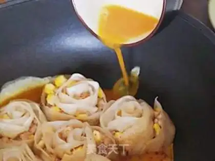 Make Roses holding eggs and dumplings step 7