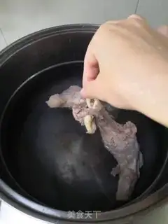 Make Lamb soup step 1