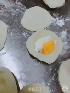 Make Mango Snowmen step 3