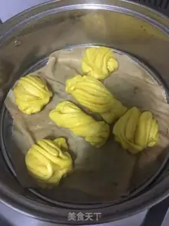 Make Pumpkin rolls step 11