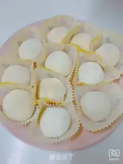 Make Mango Snowmen step 5