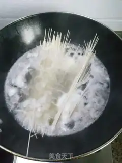 Make Scrawny egg noodles step 5