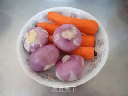 Make Beef onion carrot pie step 2