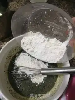 Make Black sesame ricin cake step 4