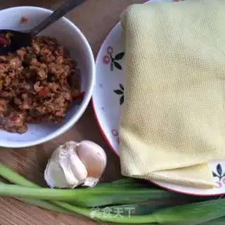 Make Garlic soybean skin step 0